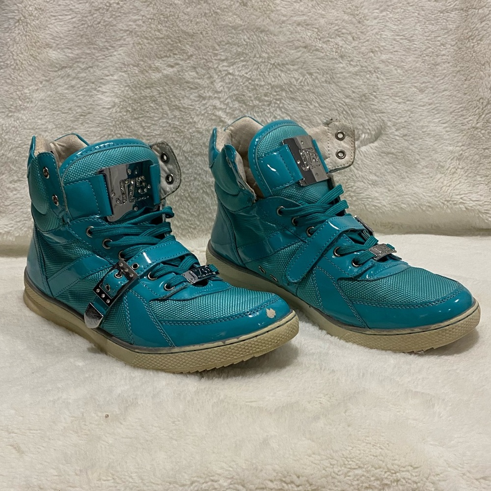Retro Jump J75
